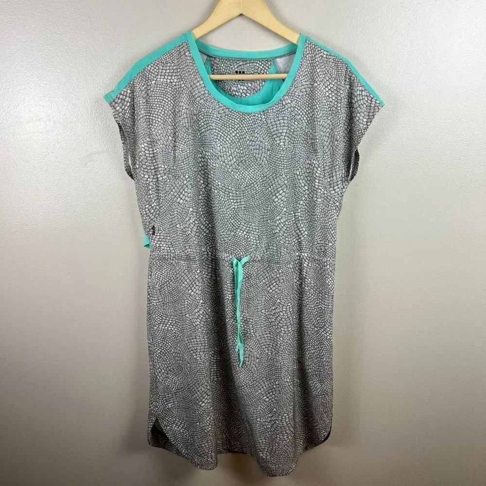 Title Nine Nimblene Pebble Dress Size Large Lightweight Outdoor Athletic Travel